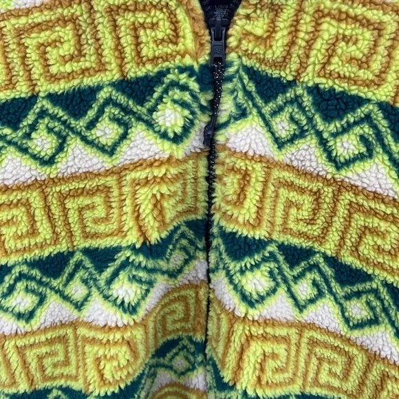 Colorful Geometric Pattern Jacket - Picture 2 of 8